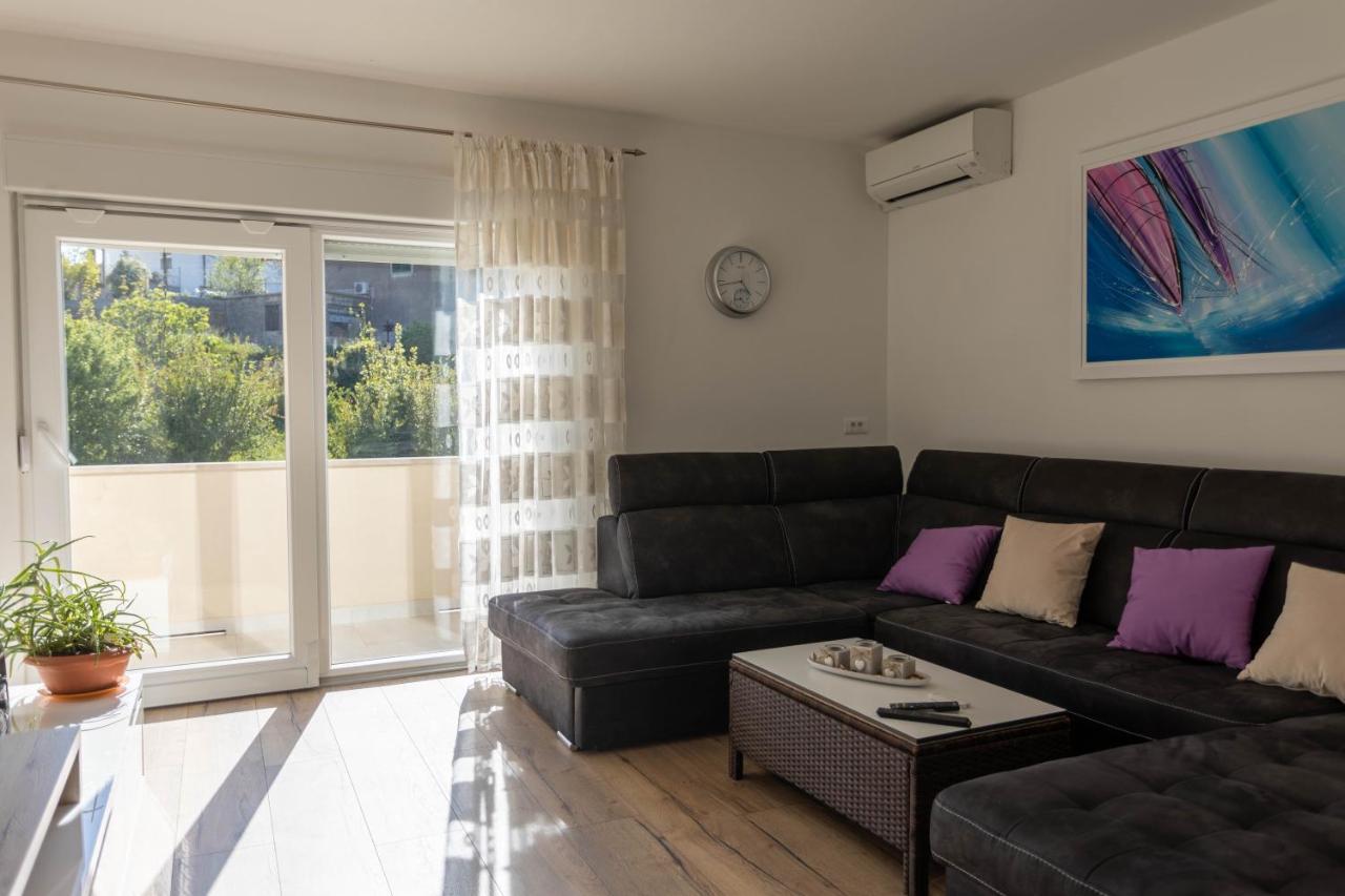 Apartman Marel Žrnovnica Exteriör bild