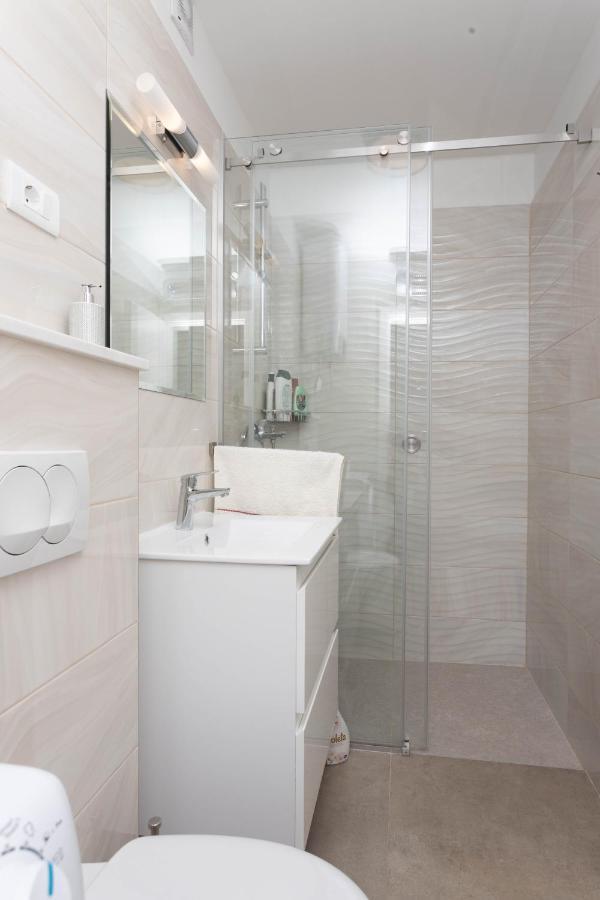 Apartman Marel Žrnovnica Exteriör bild